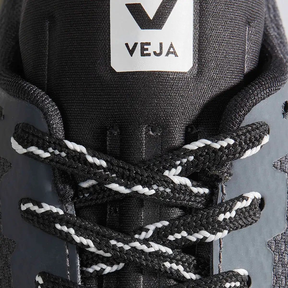 LACES BLACK OXFORD GREY