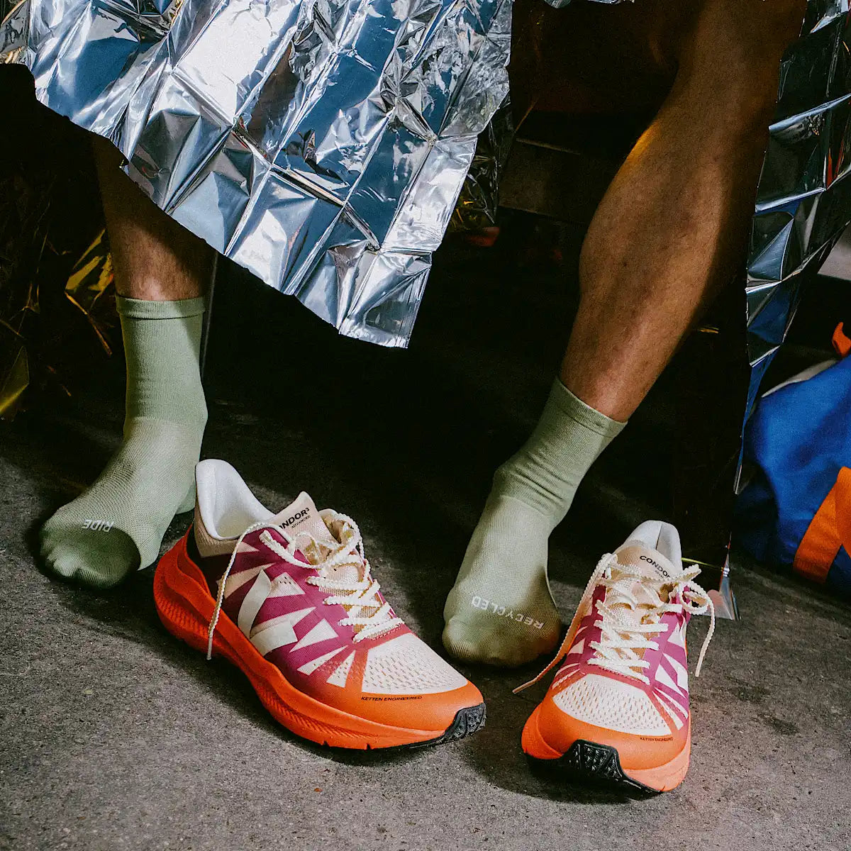 CONDOR 3 ADVANCED ENGINEERED-MESH GRADIENT ORANGE FLUO
