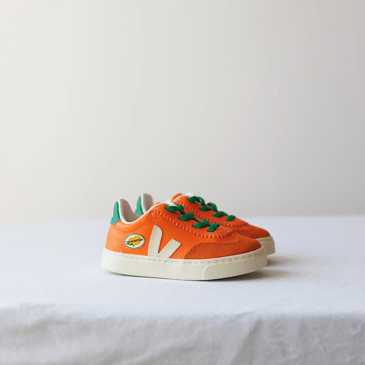 VOLLEY ELASTIC LACES LEATHER VEJA X THE SOCIAL FOOD FURY CALCAIRE