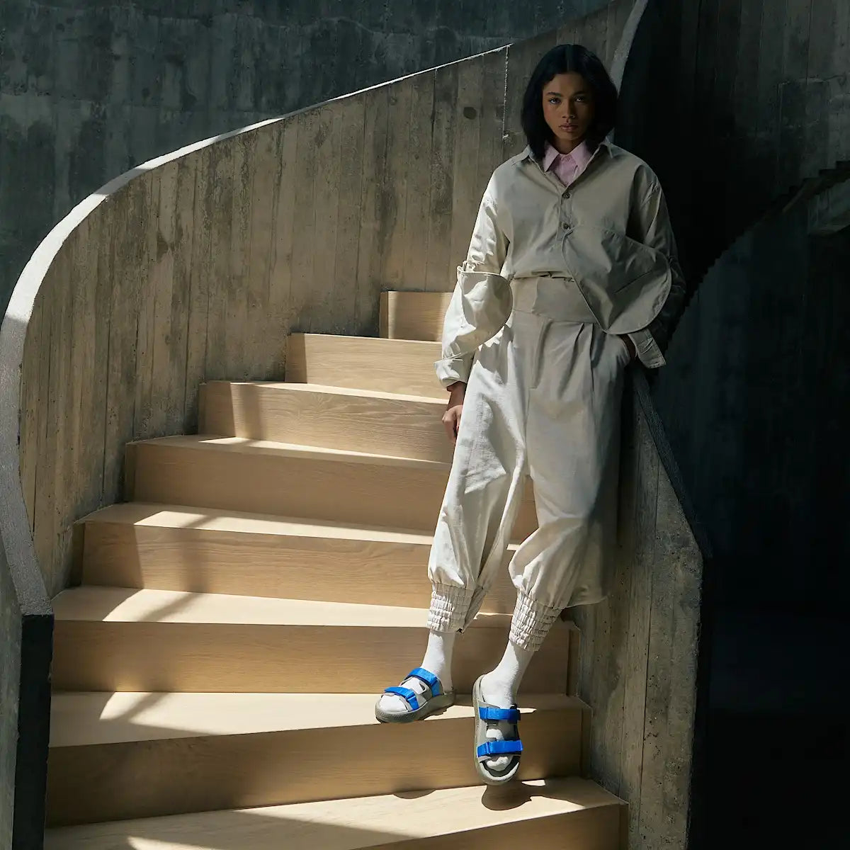 ARPOADOR SUEDE VEJA X WORKING TITLE KAKI