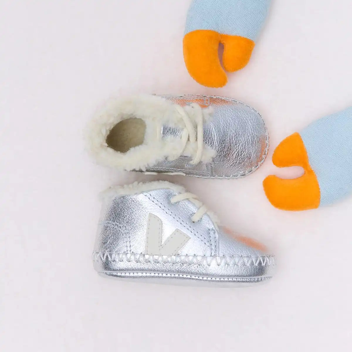 BABY FURED LEATHER SILVER PIERRE