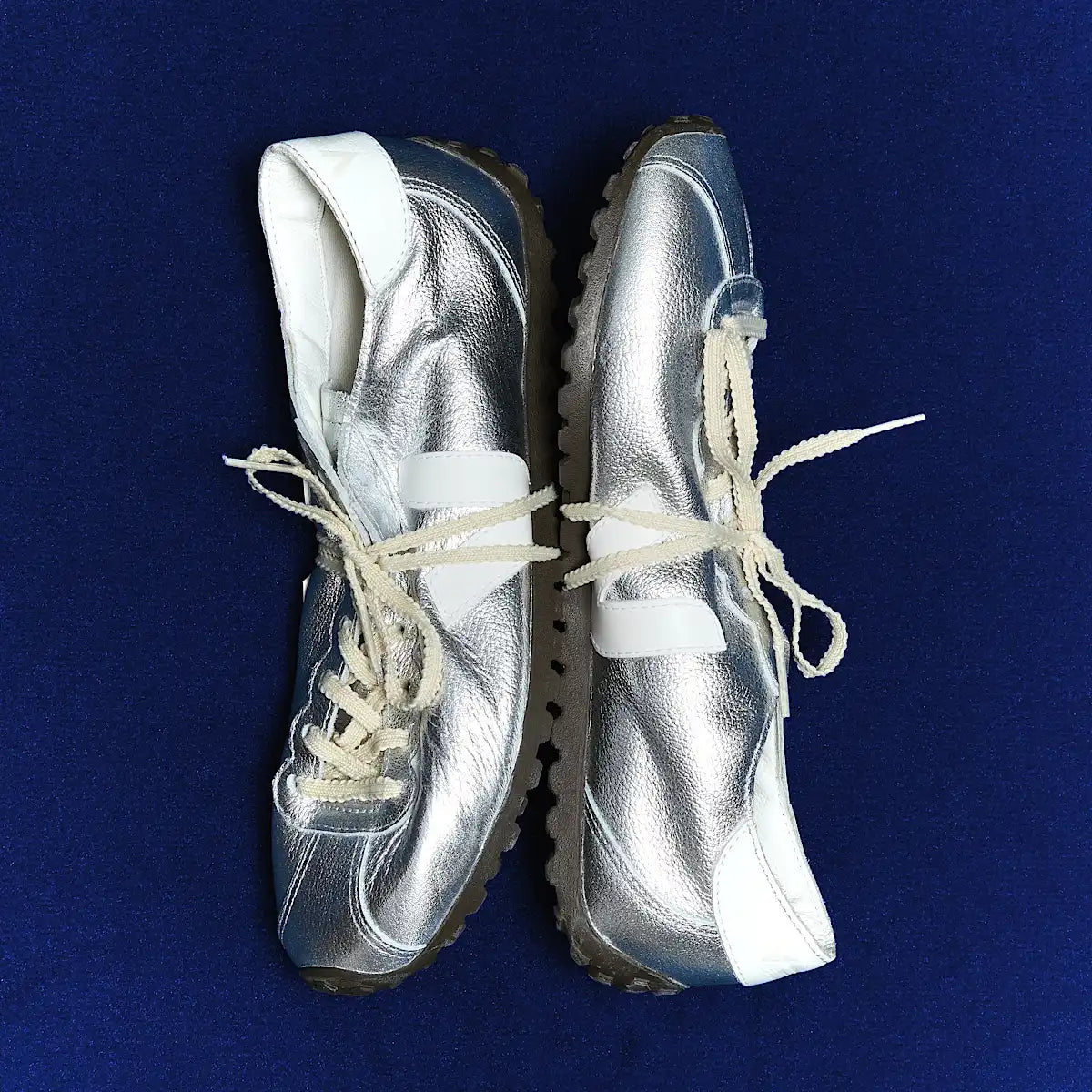 CATEYES LEATHER SILVER WHITE