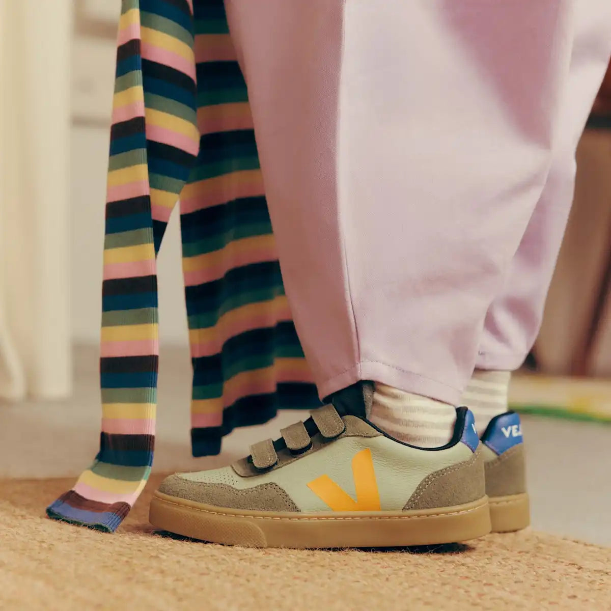 V-90 LEATHER CLAY MANGO KAKI