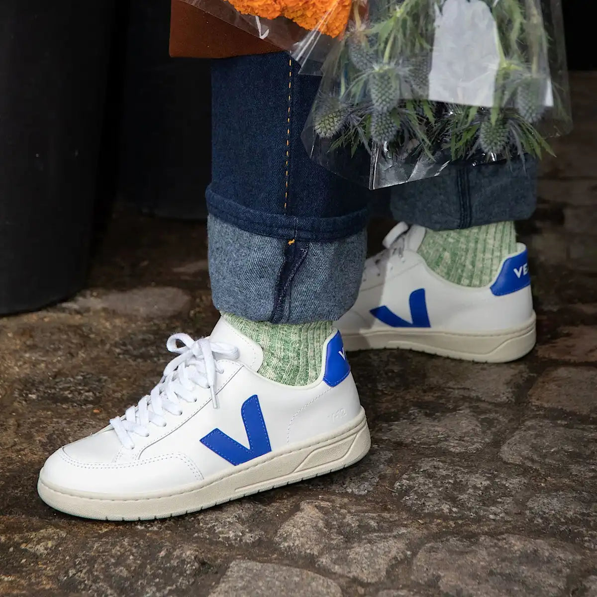 V-12 LEATHER WHITE PAROS